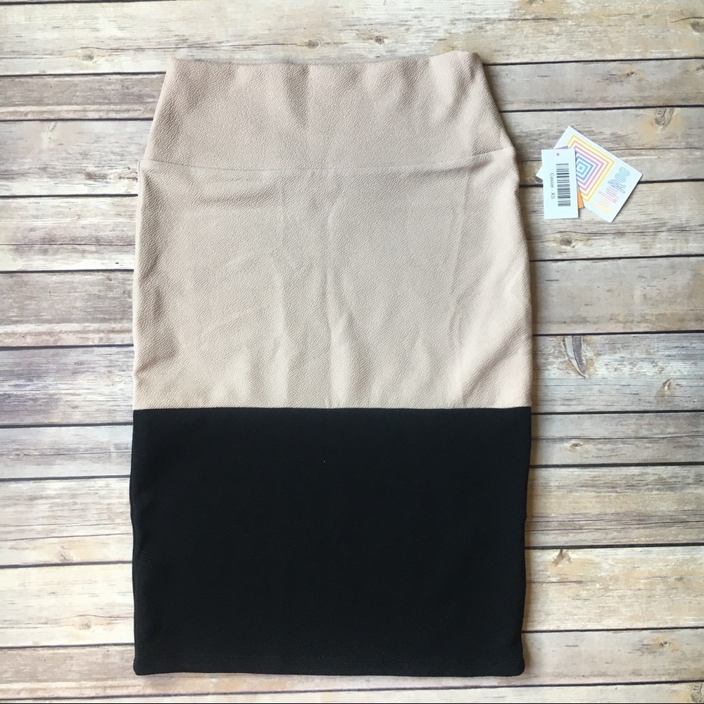 LuLaRoe Cassie Skirt | Beige & Black Color Block